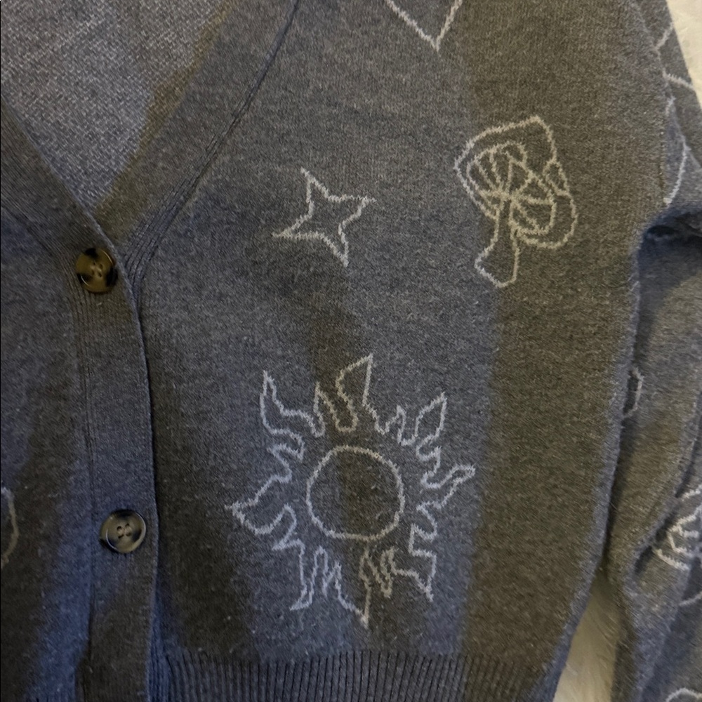 No Boundaries Charcoal Cardigan with White Patterns - Picture 3 of 4